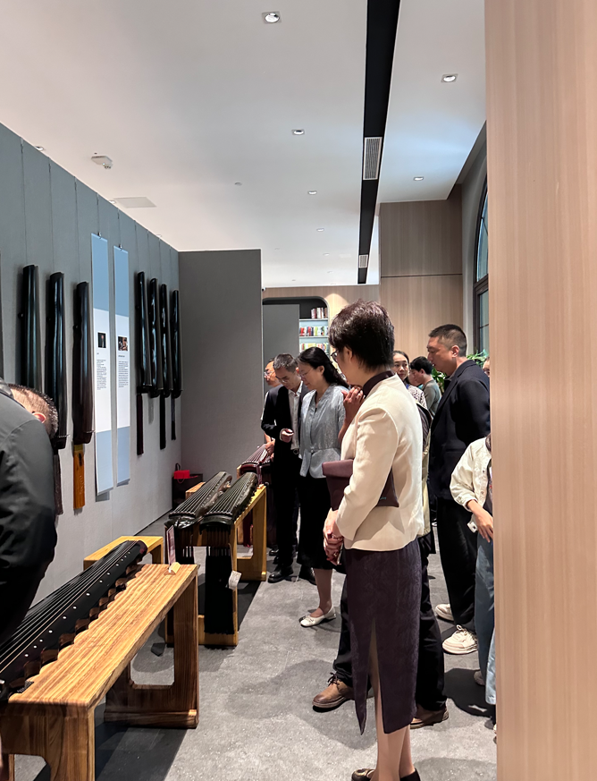 天音古琴天音琴坊乐器古琴演奏斫琴卢荣